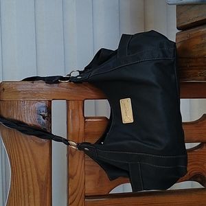 Jaclyn Smith black faux leather handbag w/braided straps leopard print interior